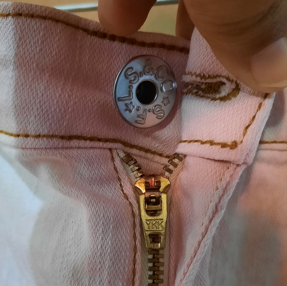 Junior's Levi's Custom Bleached Pink Jean Skirt sz 9 - Picture 5 of 11